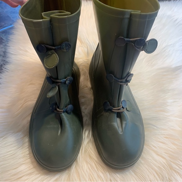 SALE!! Angle army rubber galoshes men’s 9. great for gardening or mushy areas. - Picture 8 of 10